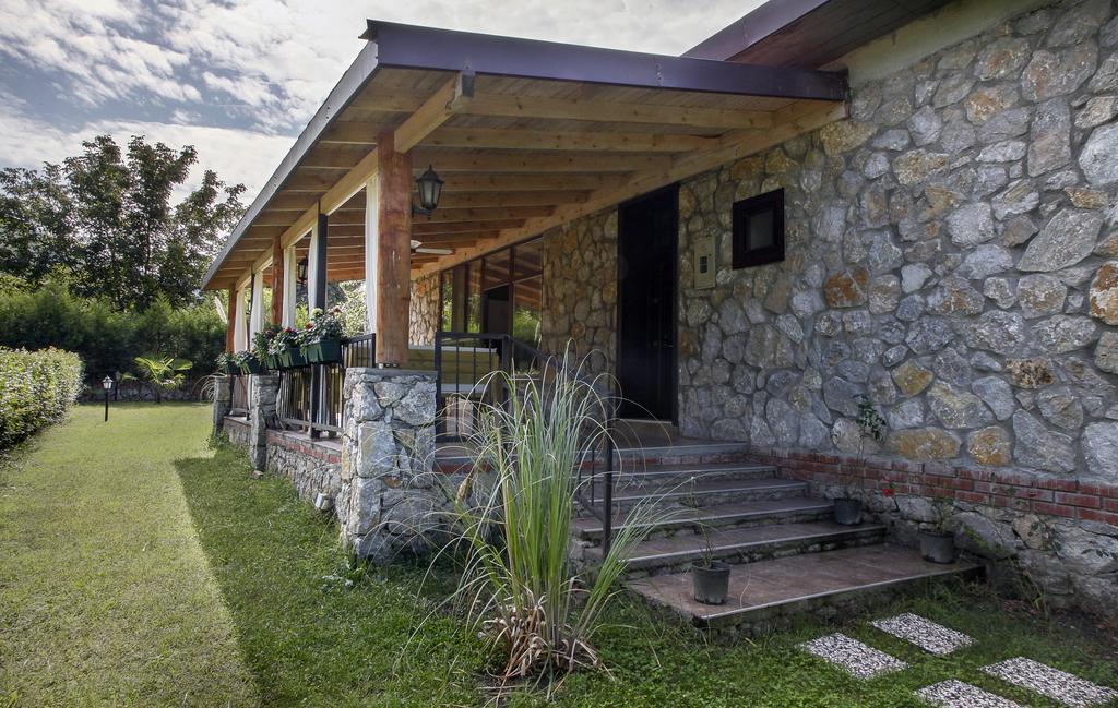 Sapanca Villa Pera Bagian luar foto